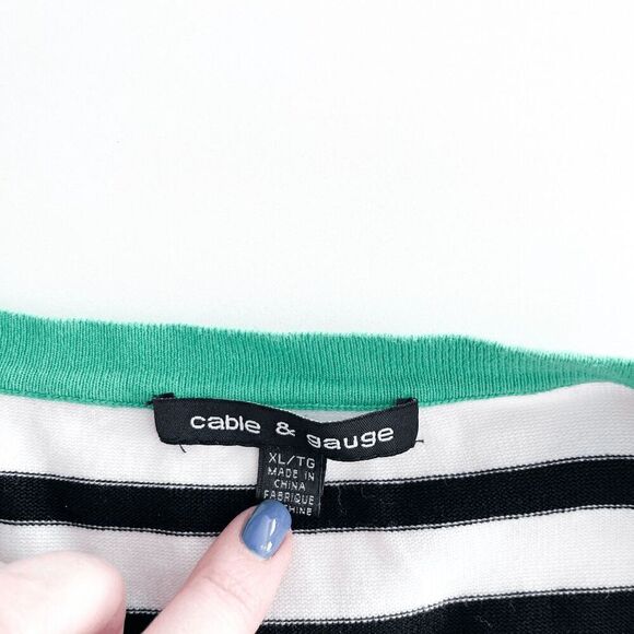 Cable & Gauge Women's Knitted Striped Button Cardigan White Black Size XL - Picture 3 of 7
